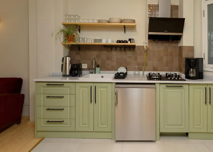 Lemon Apartments